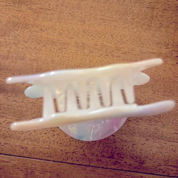 Ghost Claw Clip - Iridescent - Picture 2 of 2